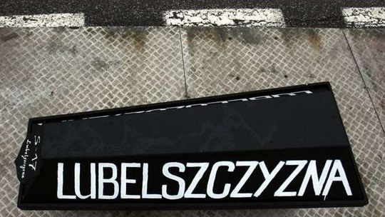 Przejazd żałobny w obronie S-17
