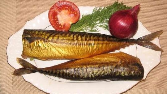 MAKRELA wędzona na gorąco tusze (nr 14)