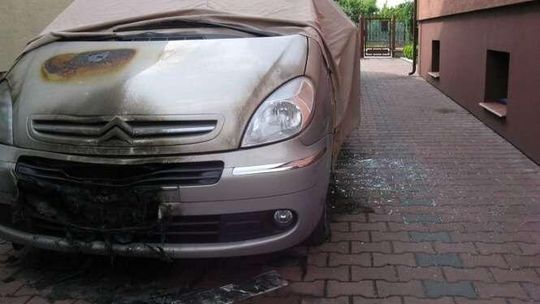 Podpalone samochody w Białej Podlaskiej