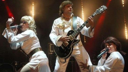 Święto Europy nad Zalewem: koncert Abba Show
