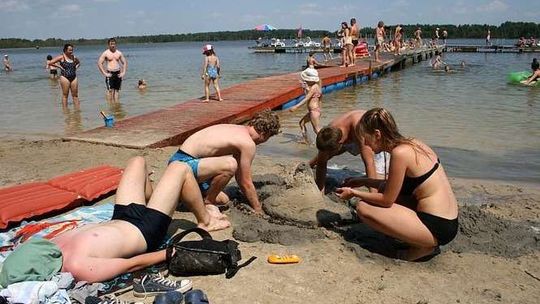 Plaże nad jeziorem Piaseczno