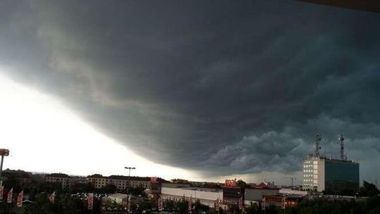 Groźne chmury nad Lublinem