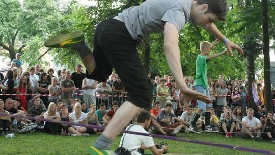 Carnaval Sztuk-Mistrzów -trickline