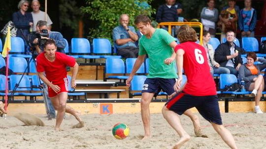 Turniej piłki plażowej na Słonecznym Wrotkowie