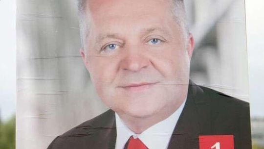 Plakaty wyborcze i kandydaci