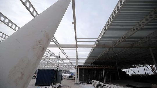 Lotnisko: Budowa trwa mimo mrozów