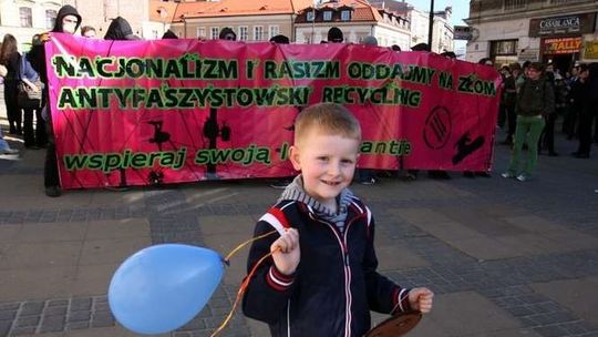 Demonstracja przeciwko rasizmowi