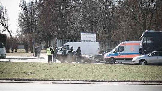 Stłuczka z udziałem ciężarówki na al. Tysiąclecia w Lublinie