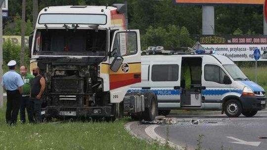Lublin: Wypadek z udziałem ciężarówki i autobusu miejskiego
