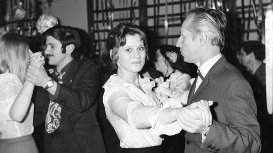 Jak wyglądały studniówki dawniej