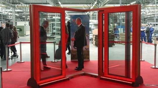 Otwarcie zakładu Dobroplast 