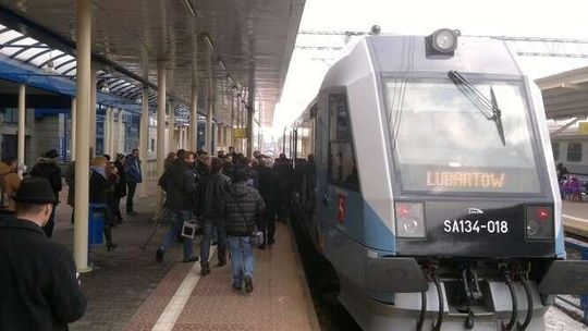 Pociąg Lublin - Lubartów wyjechał na tory