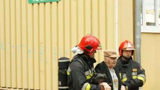 Ul. Chęcińskiego: Pożar windy w bloku