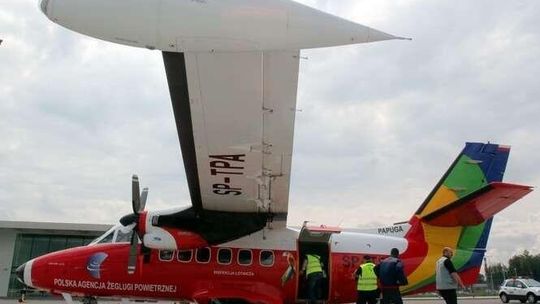 Samolot \"papuga” testuje system ILS Samolot \"papuga” testuje system ILS