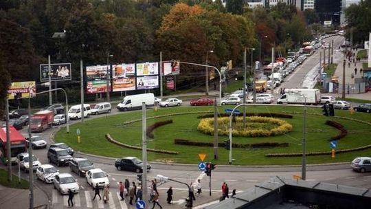 Korki wokół zamkniętej ul. Filaretów (godz.15)