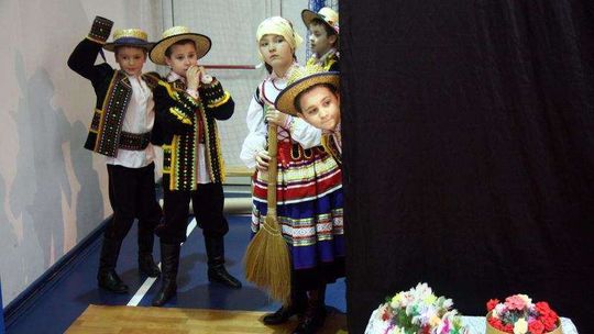 Przedstawienie Chodźcie na wesele... w SP nr 23 