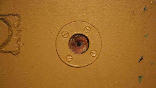 Stary schron na ul. Mełgiewskiej