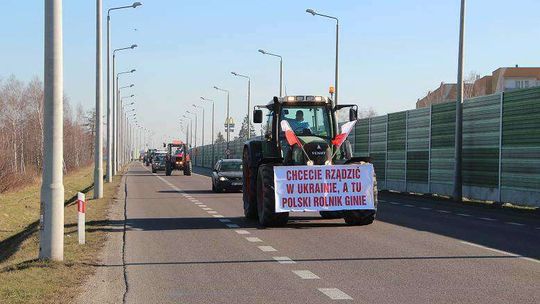 Protest. Kilkadziesiąt ciągników na 
