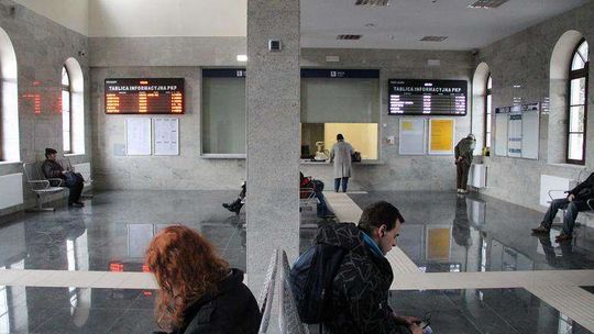 Odnowiony dworzec PKP w Białej Podlaskiej już otwarty 