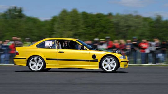 Wyścigi na 1/4 mili na Lotnisku Ułęż