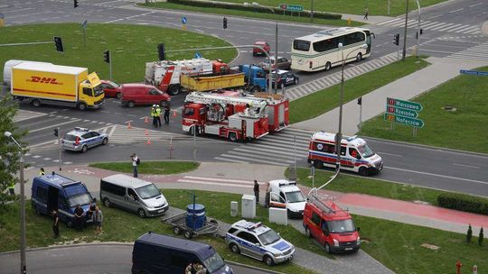 Alarm bombowy w skarbówce na Czechowie 