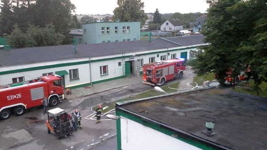 Pożar hali magazynowej w Świdniku