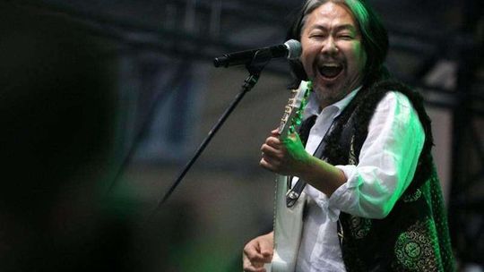 Inne Brzmienia: Yat-Kha