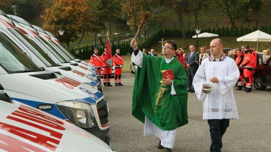 Sześć nowych ambulansów dla pogotowia