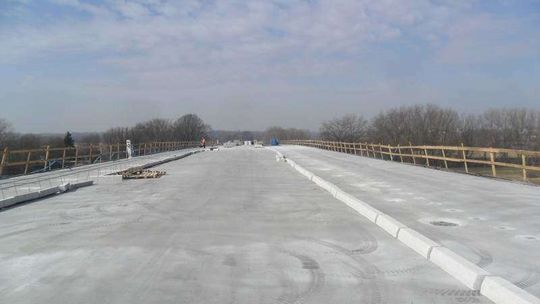 Budowa mostu w Kamieniu