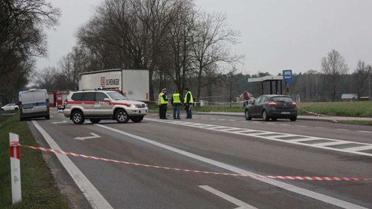 Tragiczny wypadek pod Garwolinem. 4 osoby zginęły Tragiczny wypadek pod Garwolinem. 4 osoby zginęły