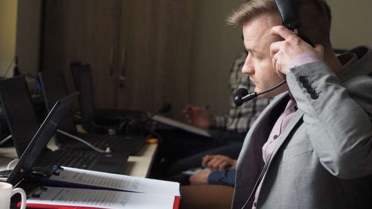 Przyszli lekarze zdają egzamin OSCE. Przed kamerami