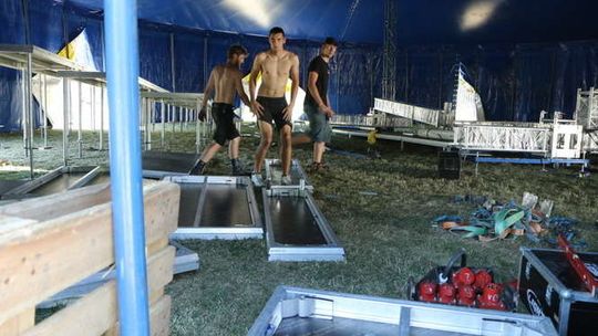 Przygotowania do Carnavalu Sztukmistrzów