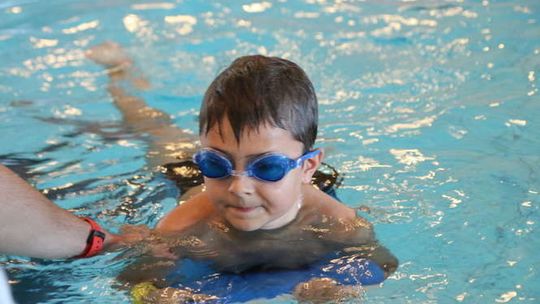 Wakacyjna nauka pływania dla dzieci