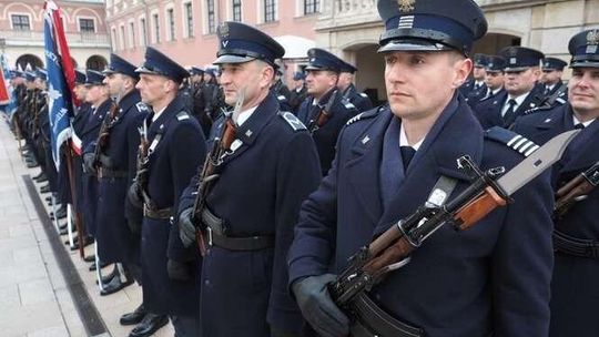 Zmiana warty w Dowództwie Wielonarodowej Brygady w Lublinie. 