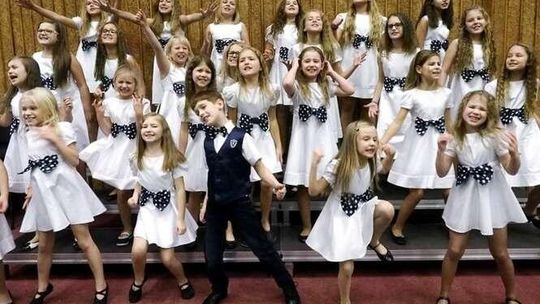 Pomóż Dzieciom Przetrwać Zimę - zdjęcia do nowej piosenki
