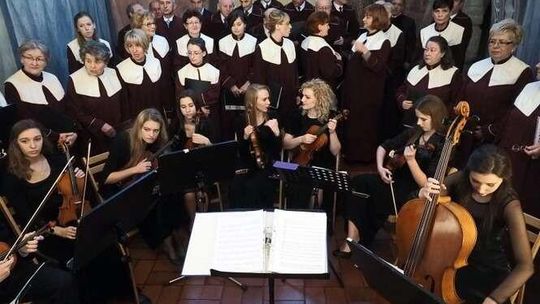 XV-lecie działalności Chóru i Orkiestry Kameralnej 