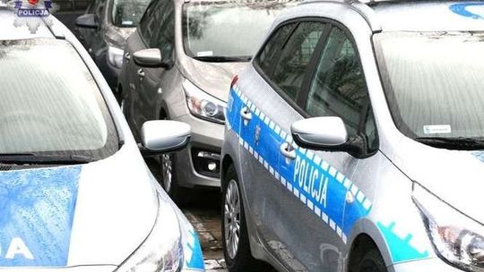 Nowe radiowozy policjantów