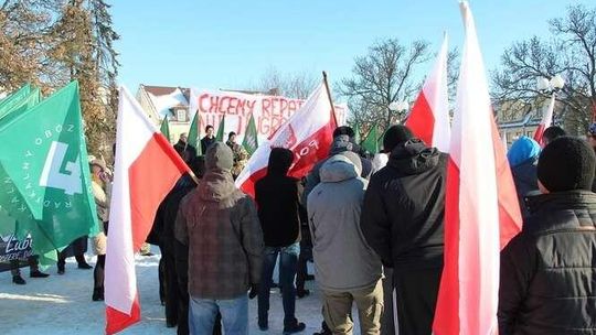 Manifestacja antyimigrancka w Białej Podlaskiej 