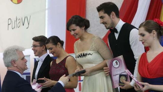 Konkurs tańców polskich „O pierścień księżnej Izabeli”