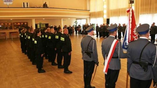 Ślubowanie nowych policjantów