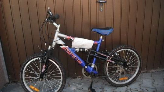 Rowery znajdujące się w Komendzie Policji w Puławach