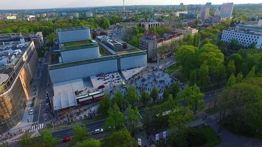 Korowód studencki z lotu ptaka