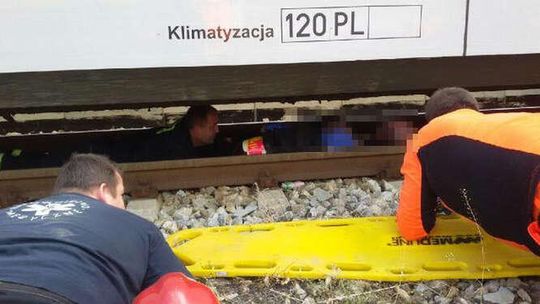 15-latek wpadł pod szynobus w Lubartowie