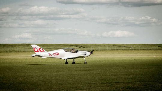 Piknik lotniczy w Depułtyczach Królewskich