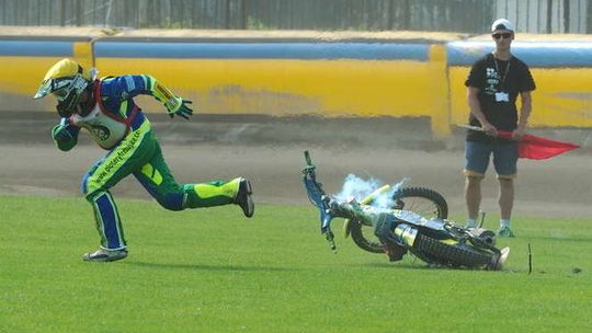 Pożar motocykla podczas Turnieju Zaplecza Kadry Juniorów w Lublinie Pożar motocykla podczas Turnieju Zaplecza Kadry Juniorów w Lublinie