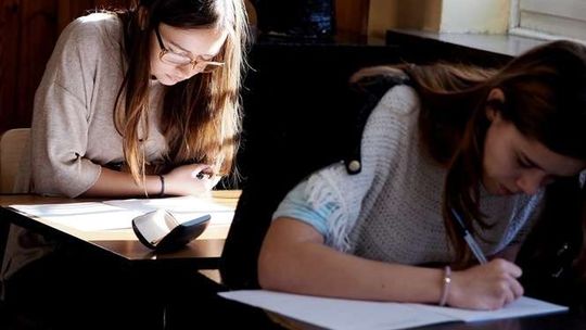 Matura próbna 2016/2017 Operon - język polski. Egzamin w III LO