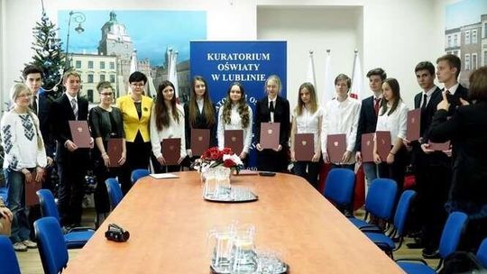 Stypendia dla najzdolniejszych uczniów rozdane.