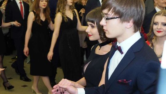 Studniówki 2017: Bal maturzystów II LO