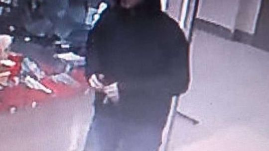 Świdnik: Kto rozpoznaje złodzieja z Galerii Venus?