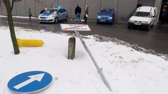 Kolizje przy Galerii Orkana